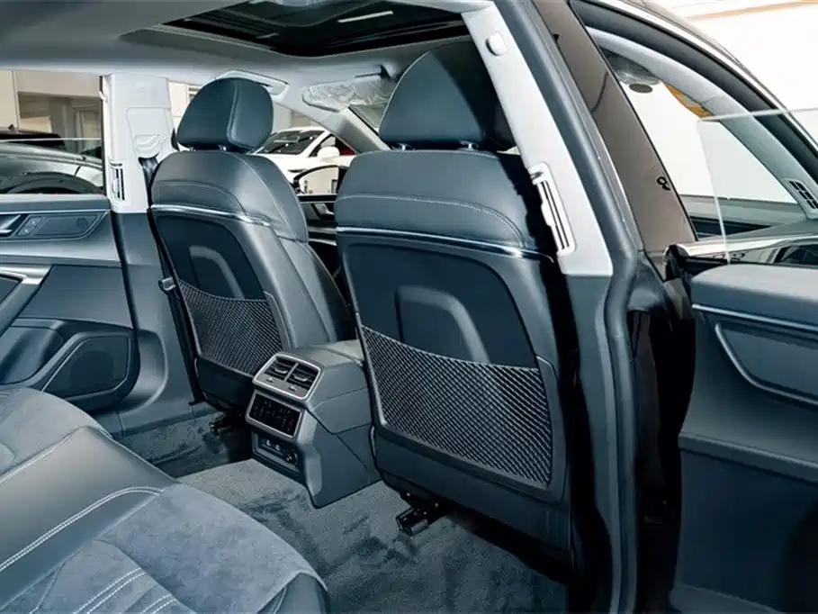 AUDI A7L 2024