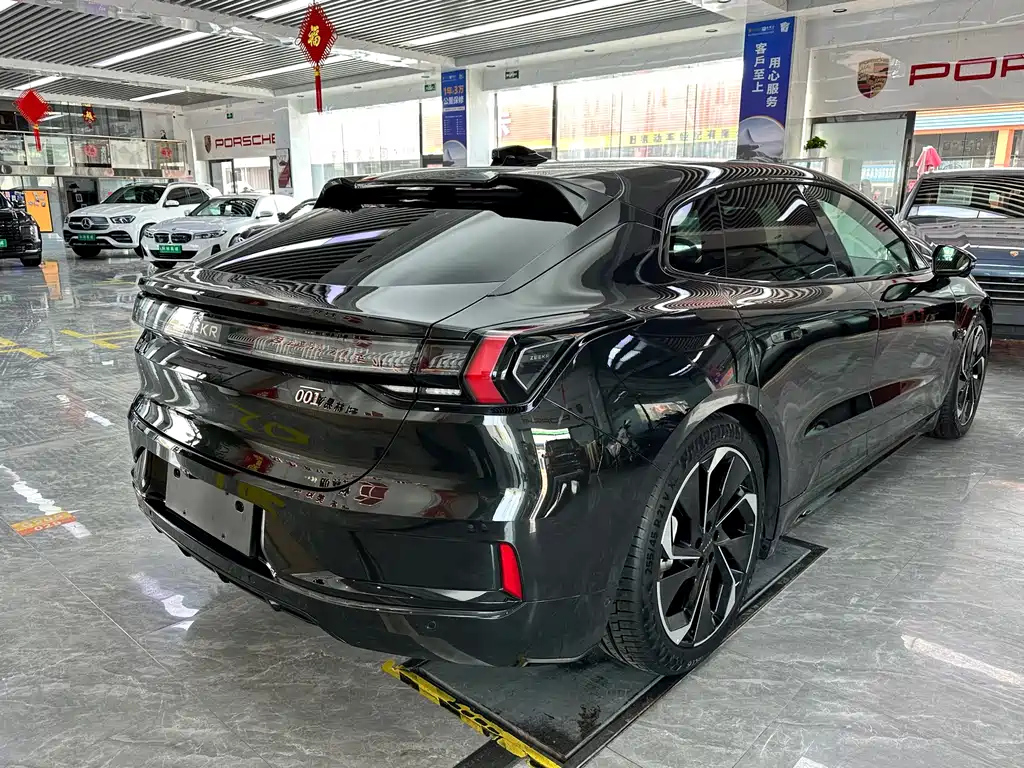 ZEEKR 001 2022