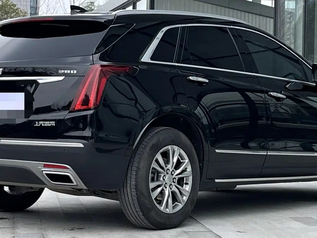 CADILLAC XT5 2021