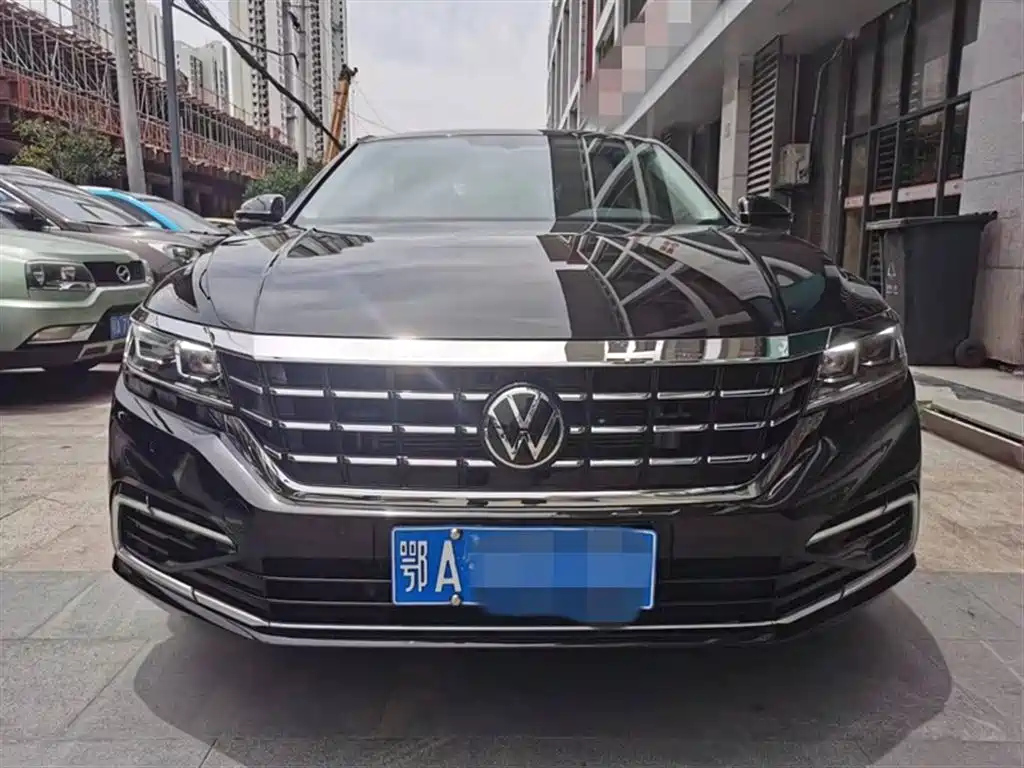 VOLKSWAGEN PASSAT 2021