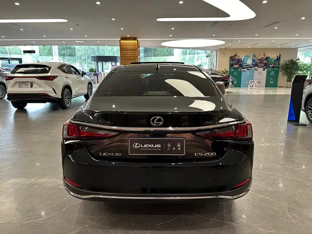 LEXUS ES 2022