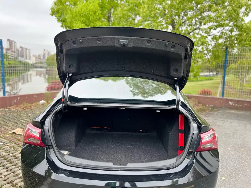 CHEVROLET MALIBU XL 2022