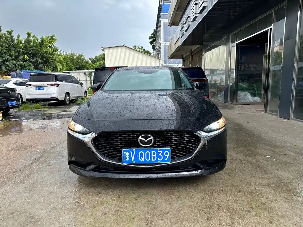 MAZDA 3 AXELA 2022
