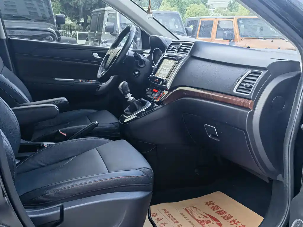 HAVAL H6 2015