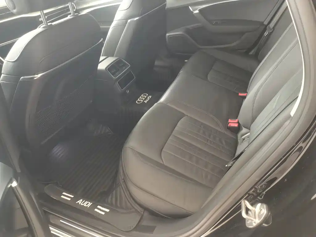 AUDI A6L 2021