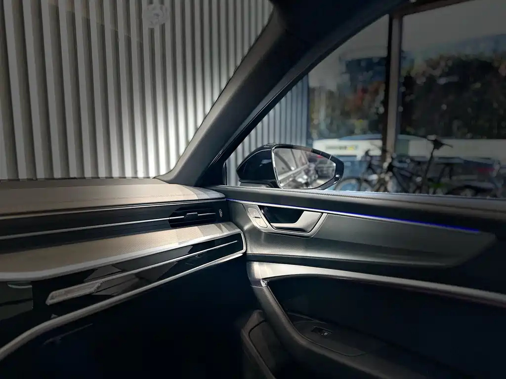 AUDI A6L 2022