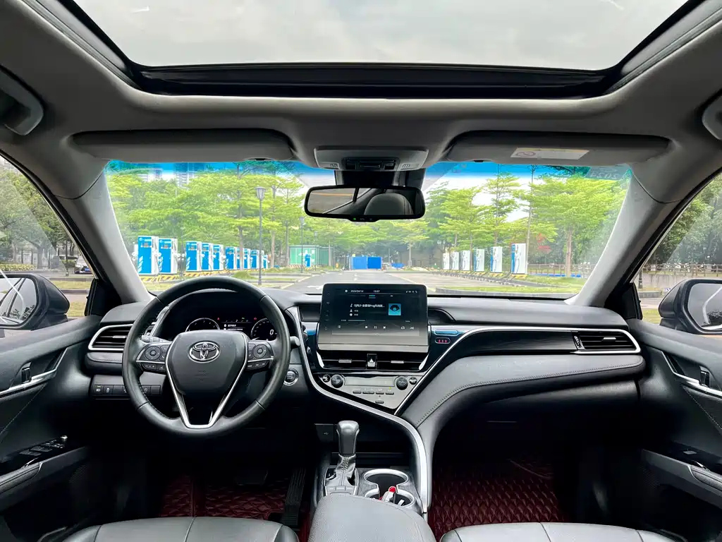 TOYOTA CAMRY 2022