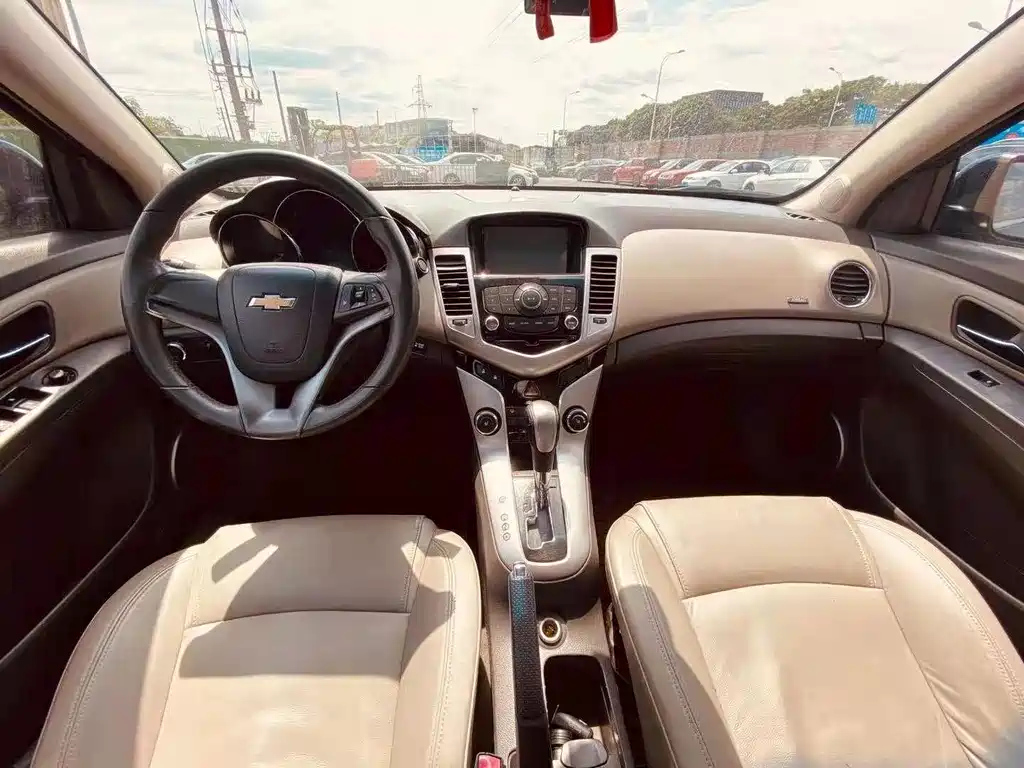 CHEVROLET CRUZE 2013