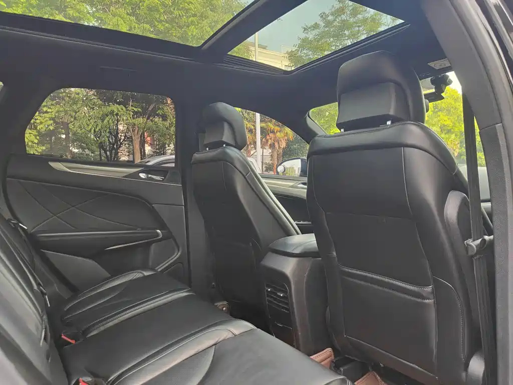 LINCOLN MKC 2018