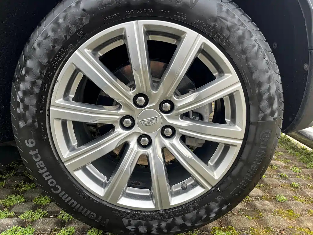CADILLAC XT4 2019