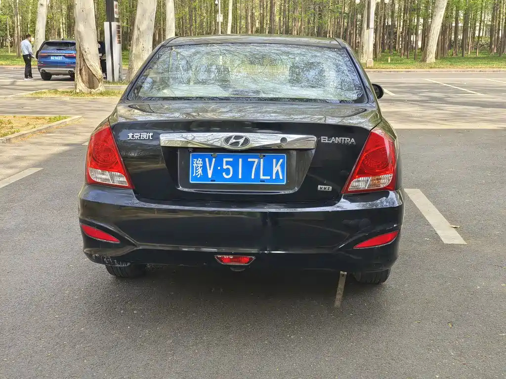 HYUNDAI ELANTRA 2012