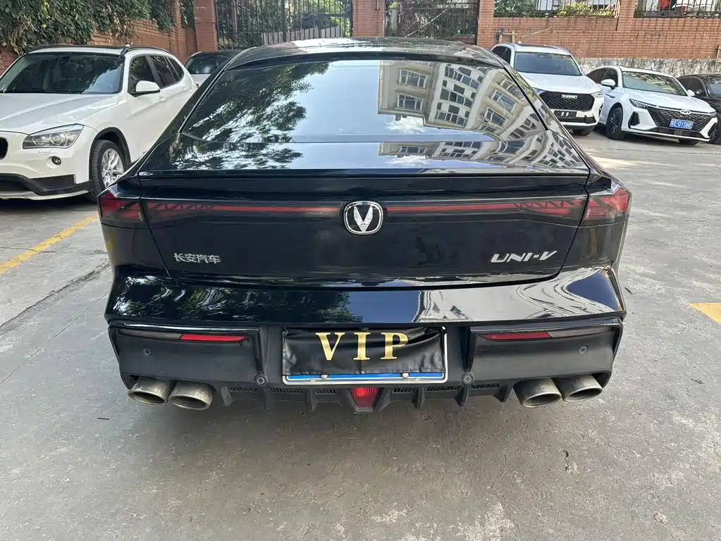 CHANGAN UNI-V 2023