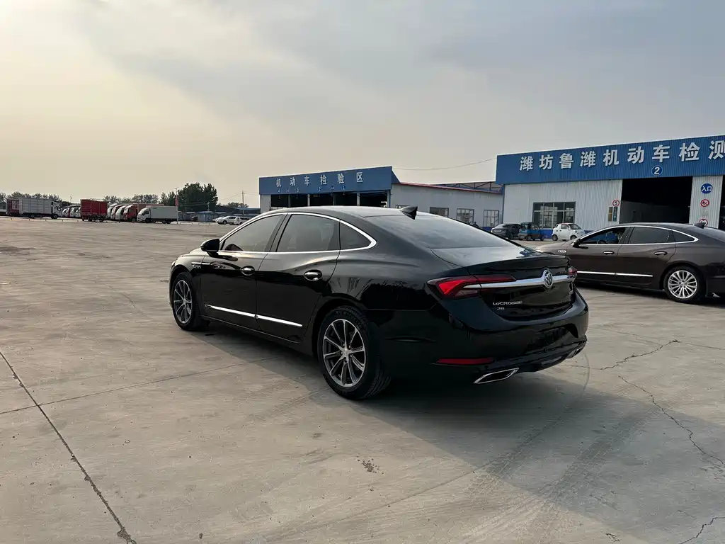 BUICK LACROSSE 2020