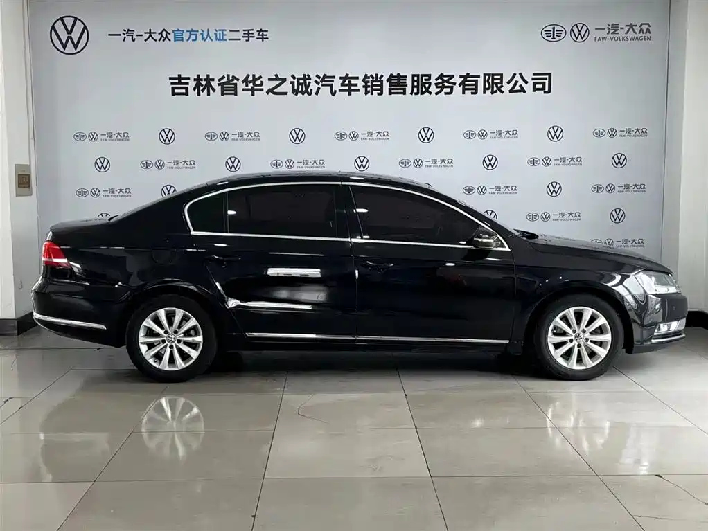 VOLKSWAGEN MAGOTAN 2014