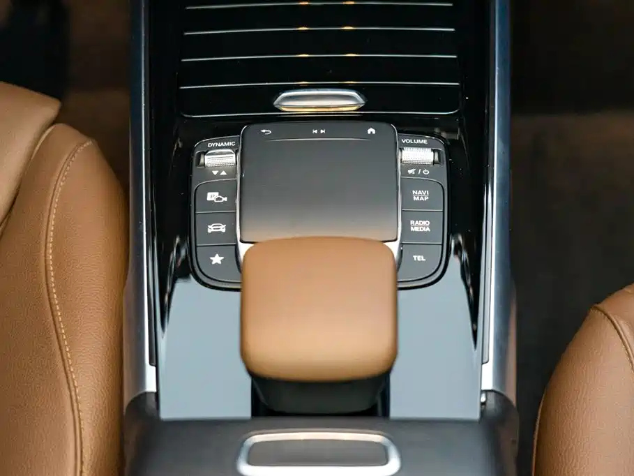 MERCEDES BENZ GLB 2022