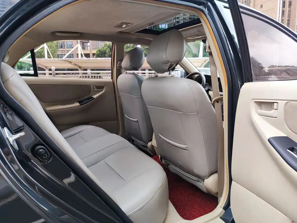 TOYOTA COROLLA 2013