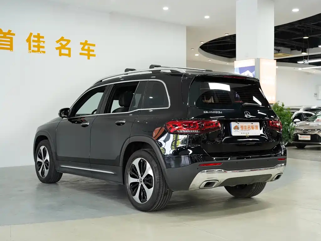 MERCEDES BENZ GLB 2021