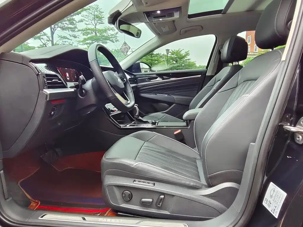 VOLKSWAGEN PASSAT 2022