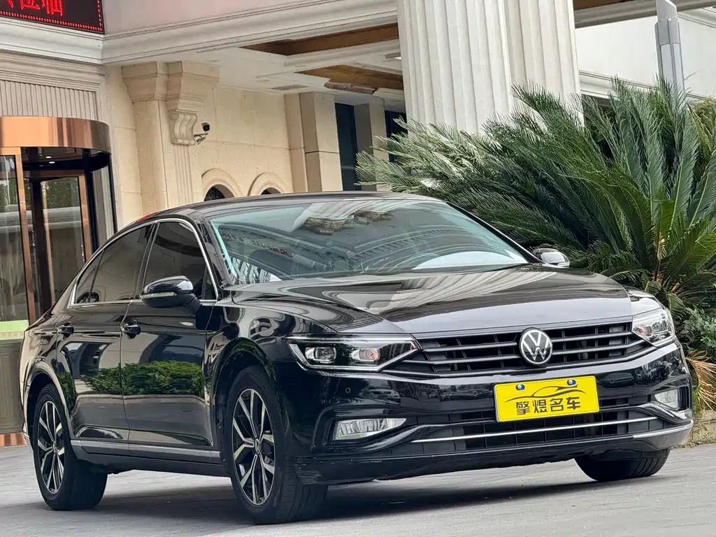 VOLKSWAGEN MAGOTAN 2021