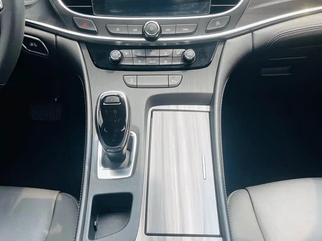 BUICK LACROSSE 2021