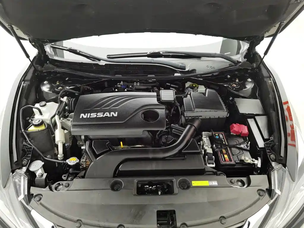 NISSAN TEANA 2018