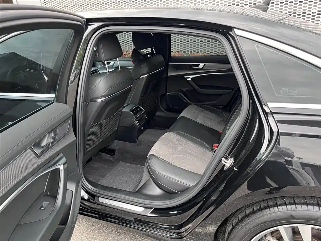 AUDI A6L 2021