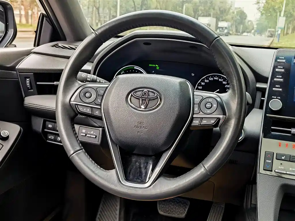TOYOTA AVALON 2021