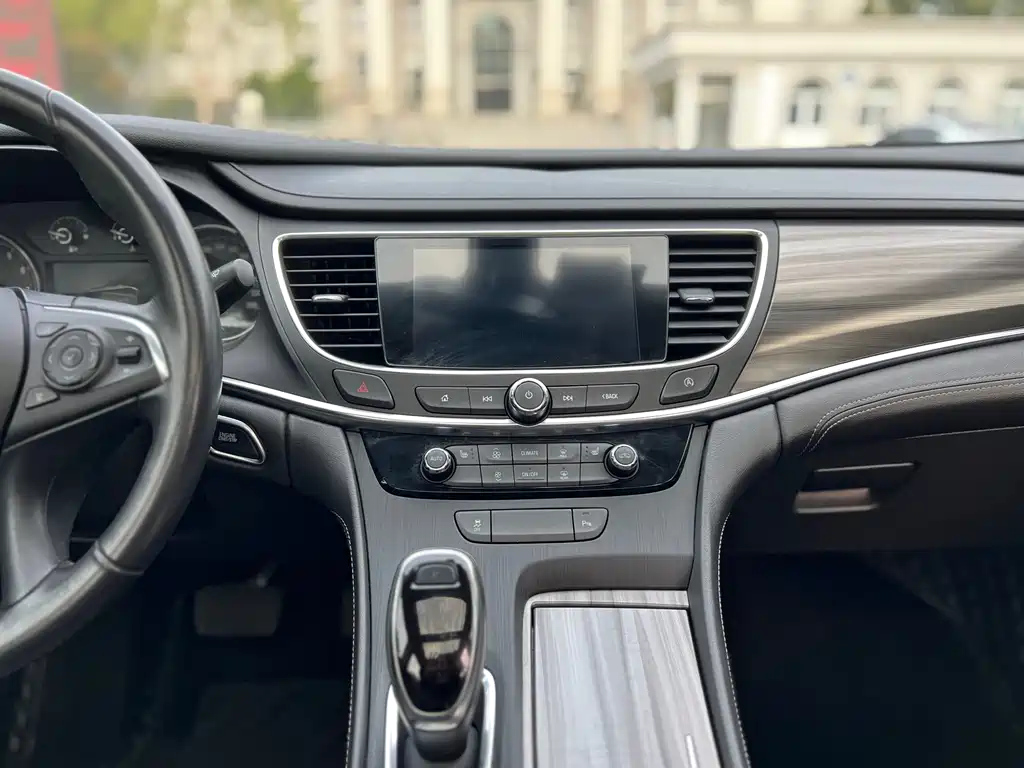 BUICK LACROSSE 2022