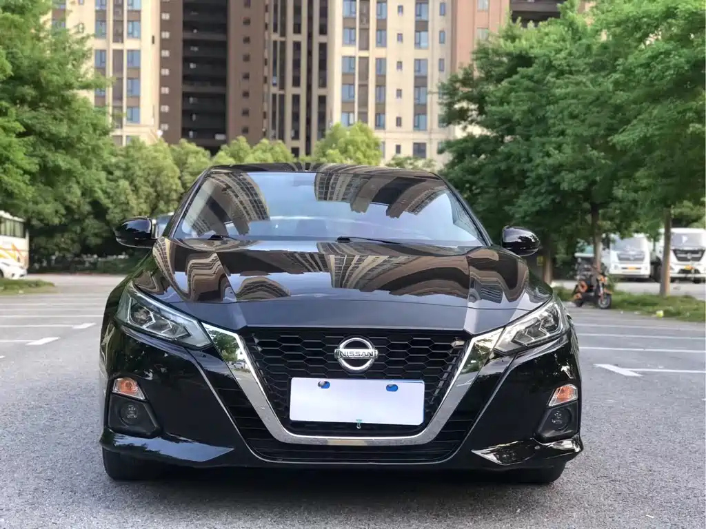 NISSAN TEANA 2021