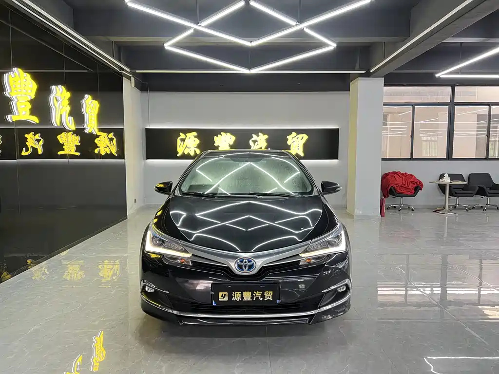TOYOTA COROLLA 2018