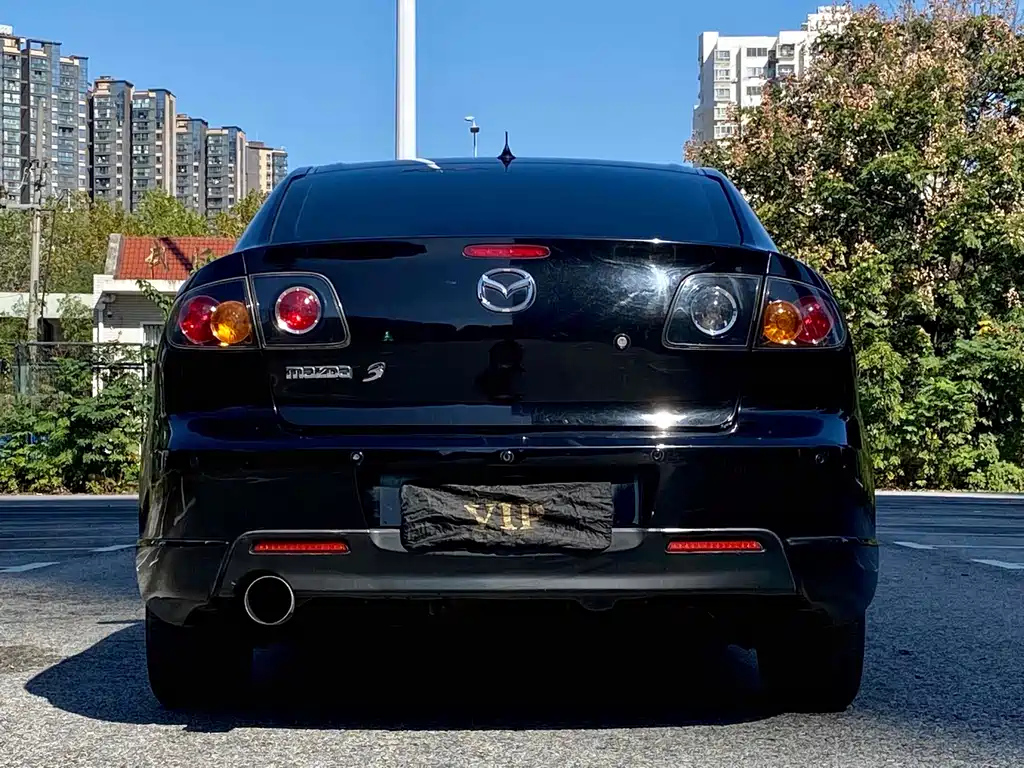 MAZDA 3 2009