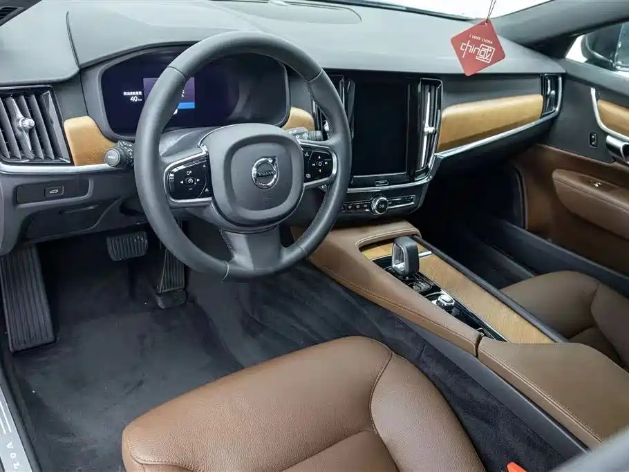 VOLVO S90 2022