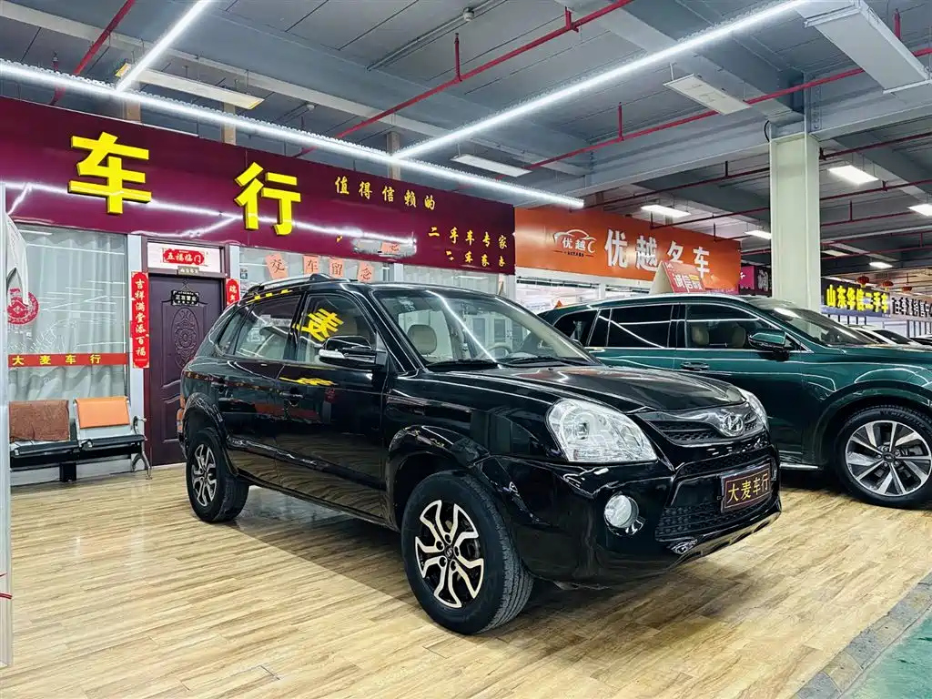 HYUNDAI TUCSON 2013