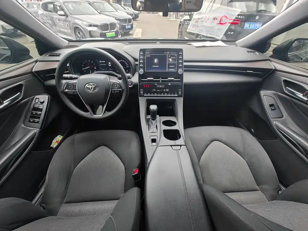 TOYOTA AVALON 2020
