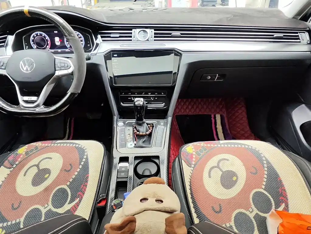 VOLKSWAGEN MAGOTAN 2022