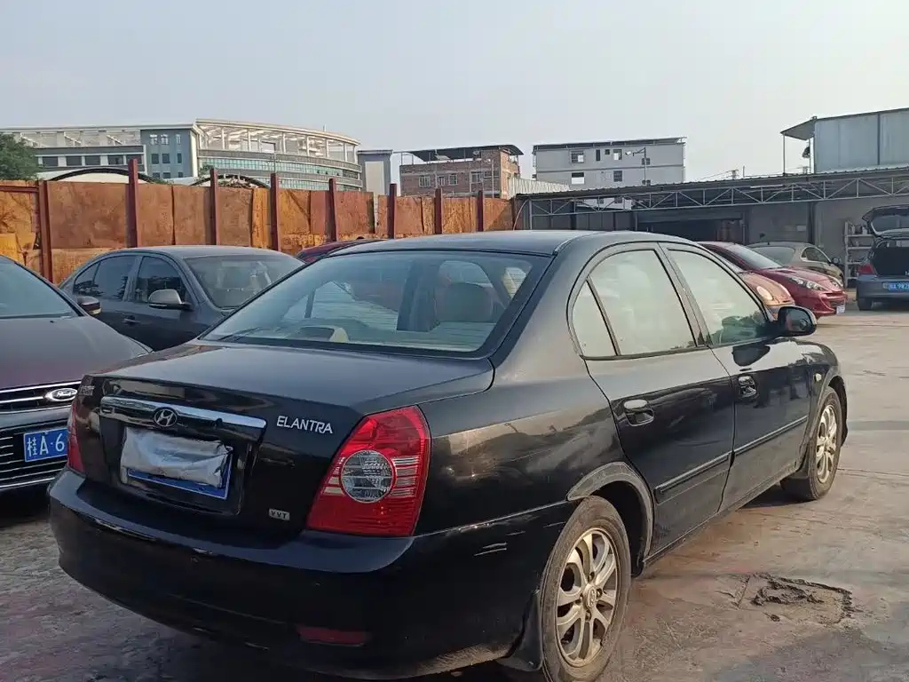 HYUNDAI ELANTRA 2010