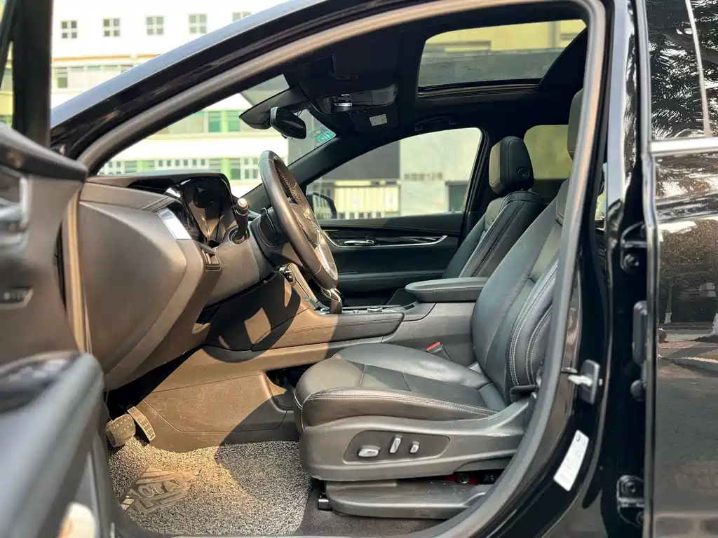 CADILLAC XT5 2020