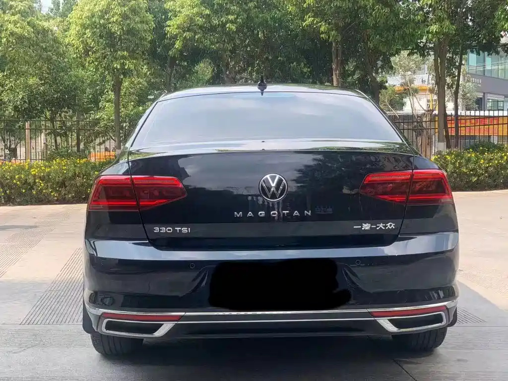 VOLKSWAGEN MAGOTAN 2021