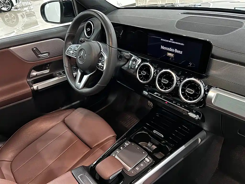 MERCEDES BENZ GLB 2022