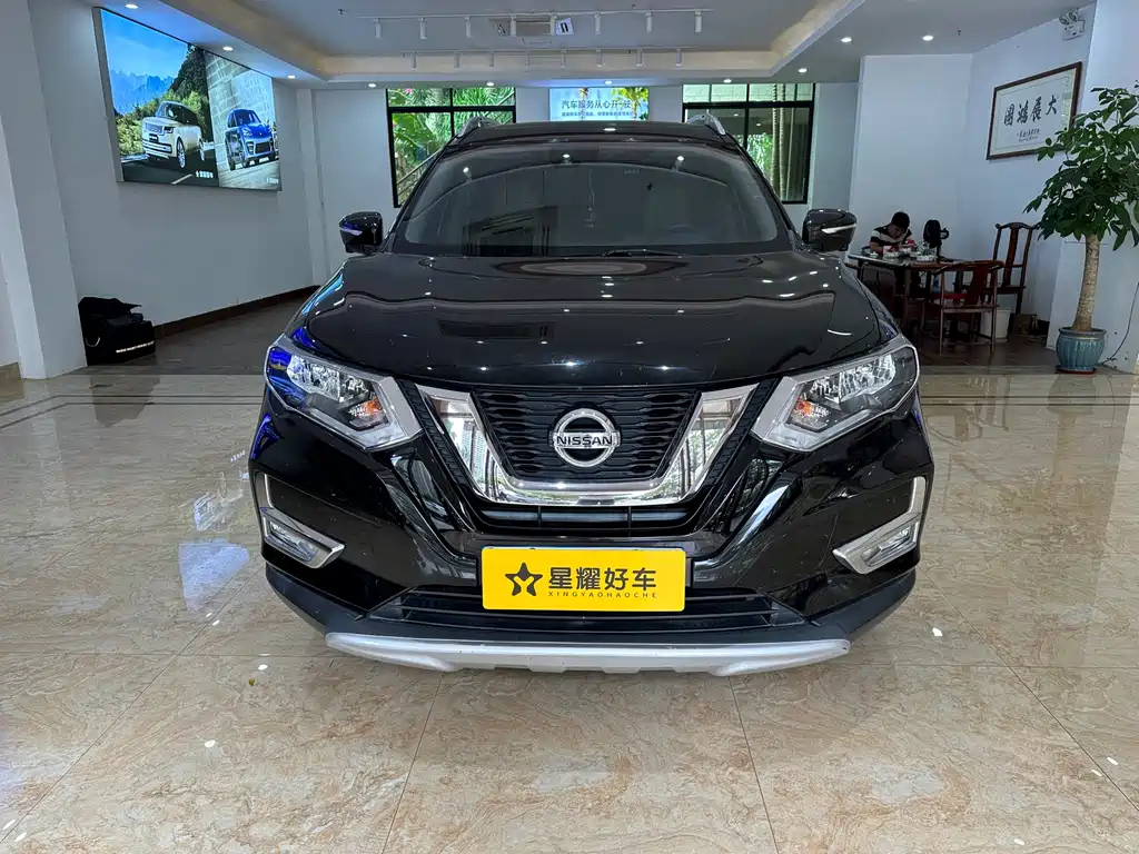 NISSAN X-TRAIL 2019