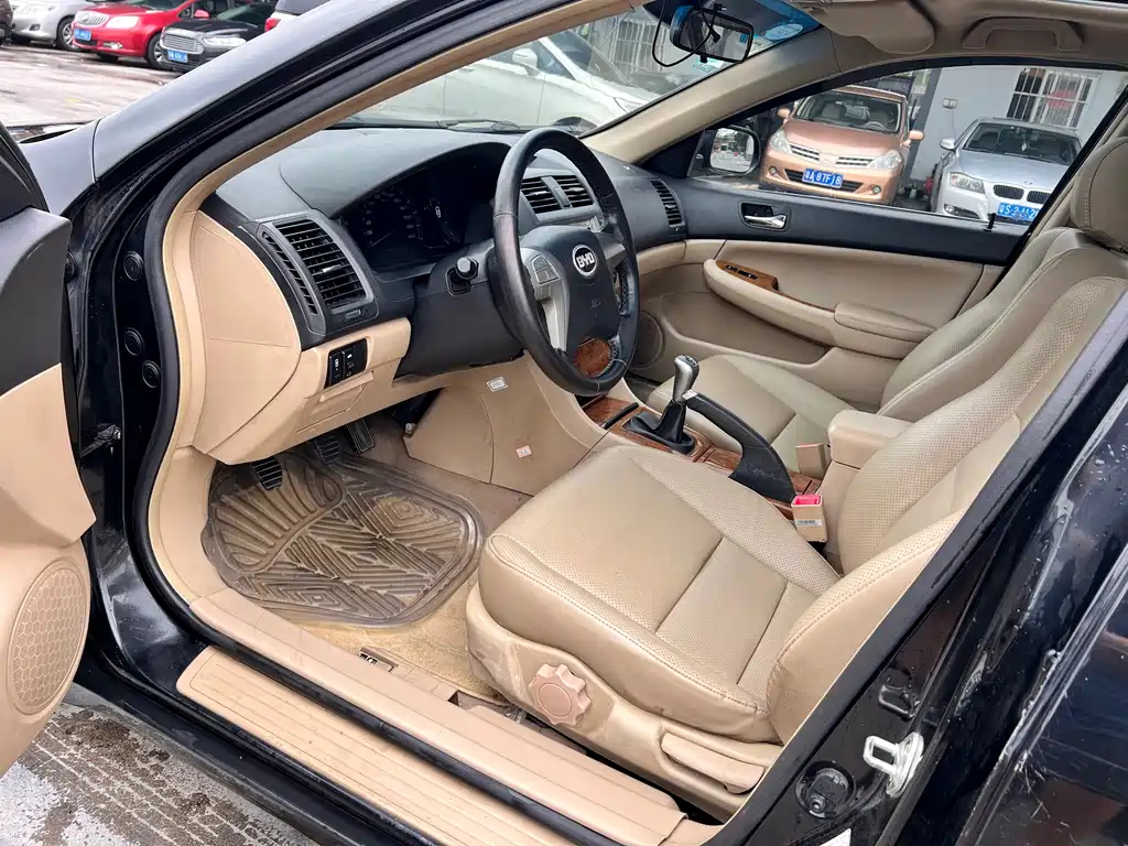 BYD F6 2010