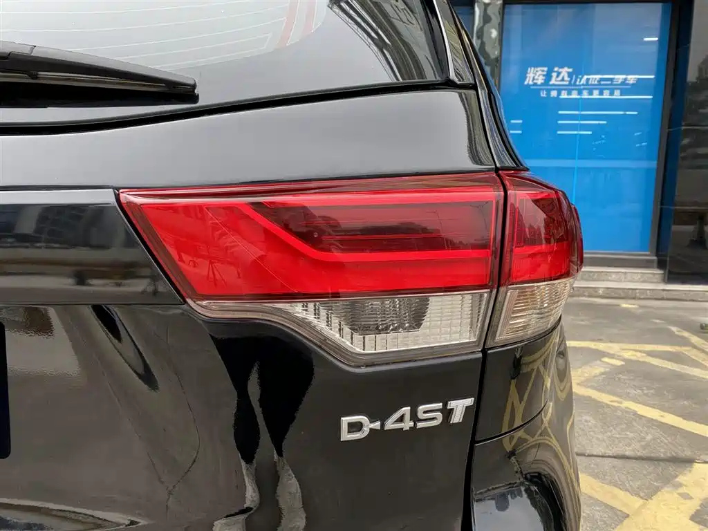 TOYOTA HIGHLANDER 2018