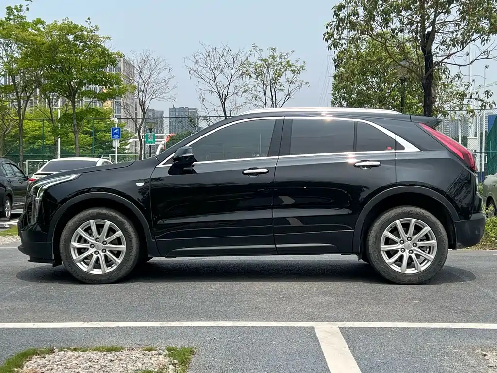 CADILLAC XT4 2022