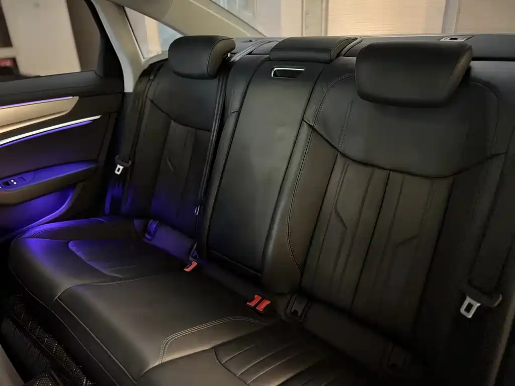 AUDI A6L 2021