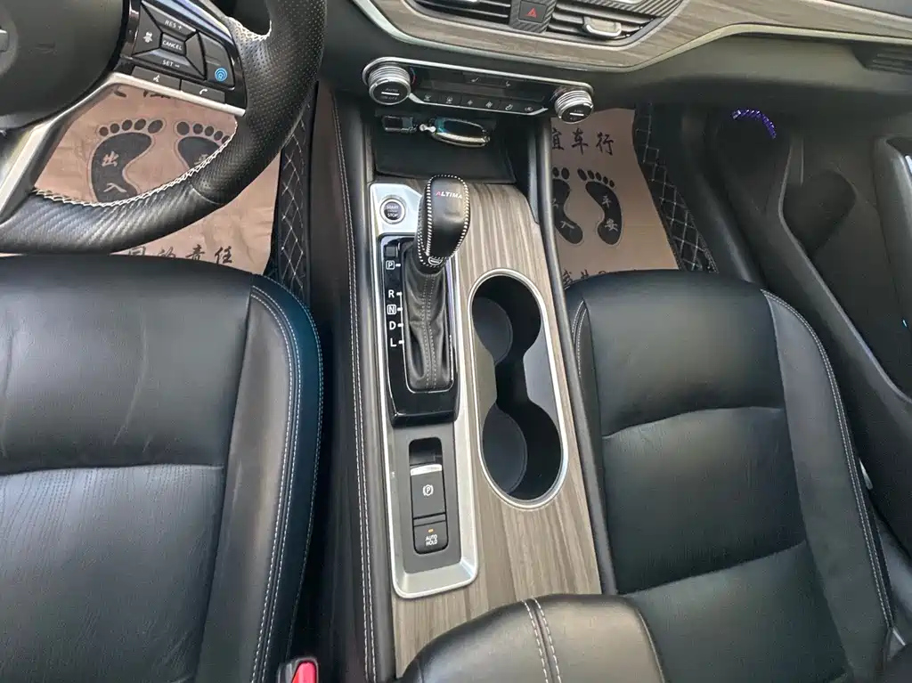 NISSAN TEANA 2021