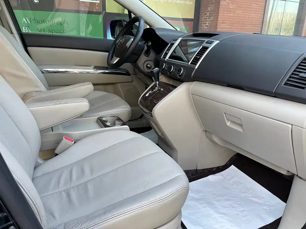 MAZDA 8 2014