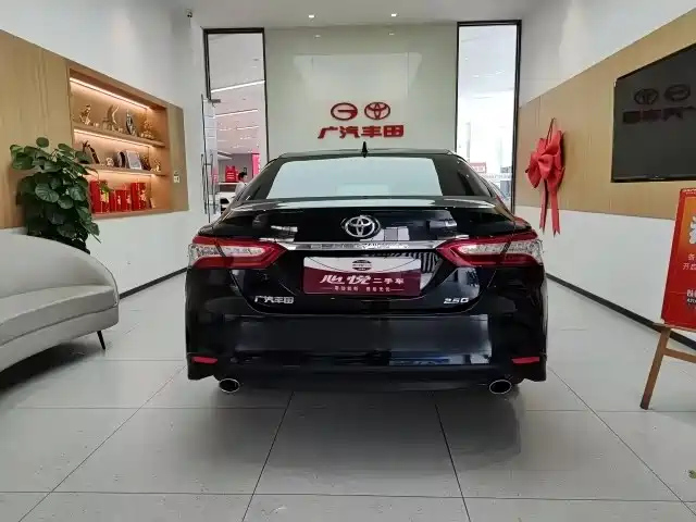 TOYOTA CAMRY 2022