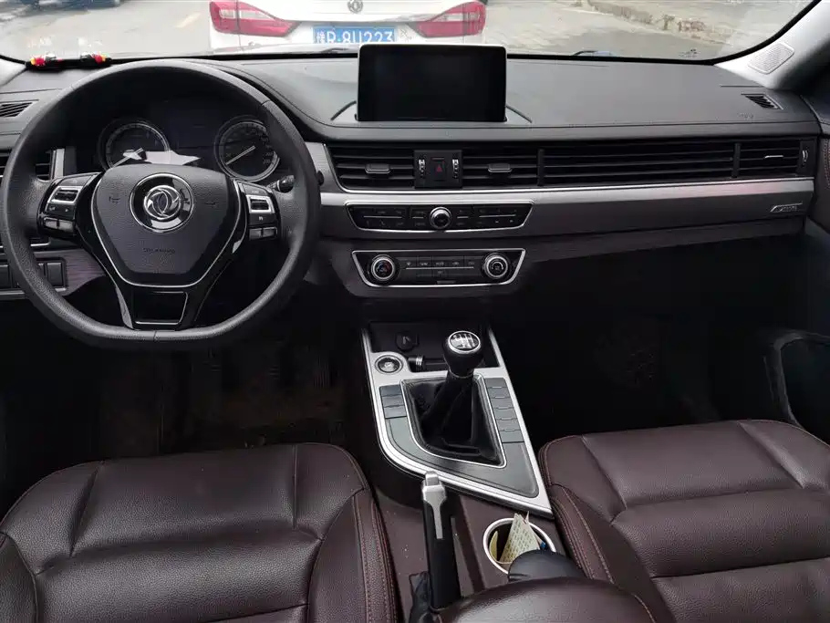 DONGFENG JOYEAR X5 2017