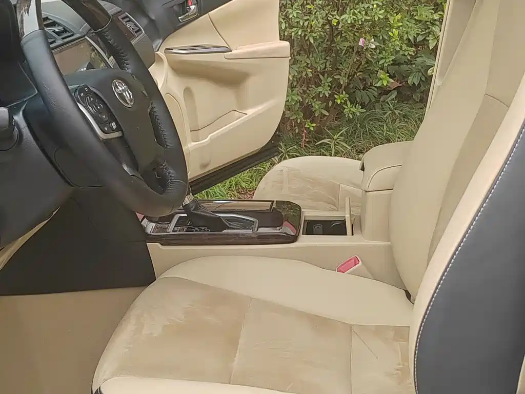 TOYOTA CAMRY 2017