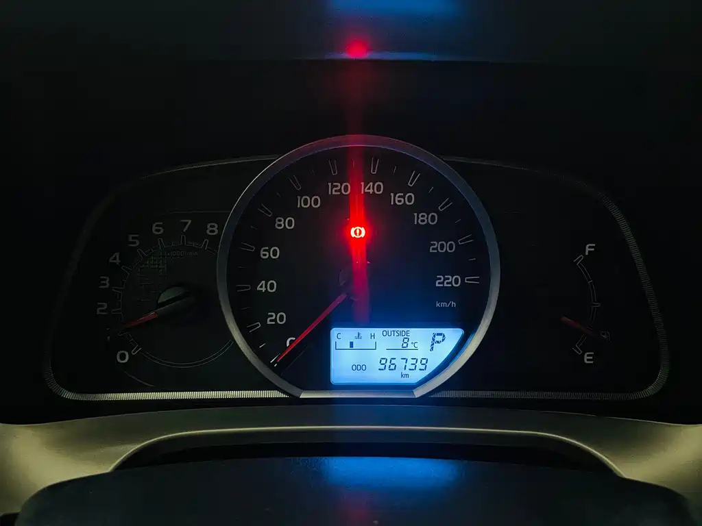TOYOTA RAV4 RONGFANG 2015